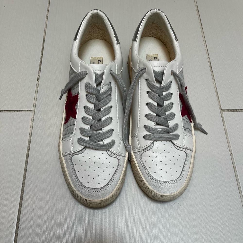 Vintage Havana 8.5 White Croco Sneakers
